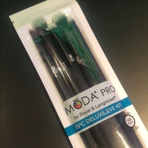 Moda Pro Eye Brush Set